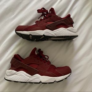 Nike Maroon Burgundy Huarache